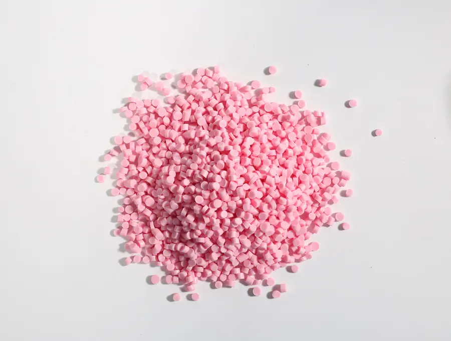 Huizhou TPE-producent deler: Hvilke faktorer bestemmer lystransmittansen af ​​gennemskinnelige TPE-råmaterialepartikler?