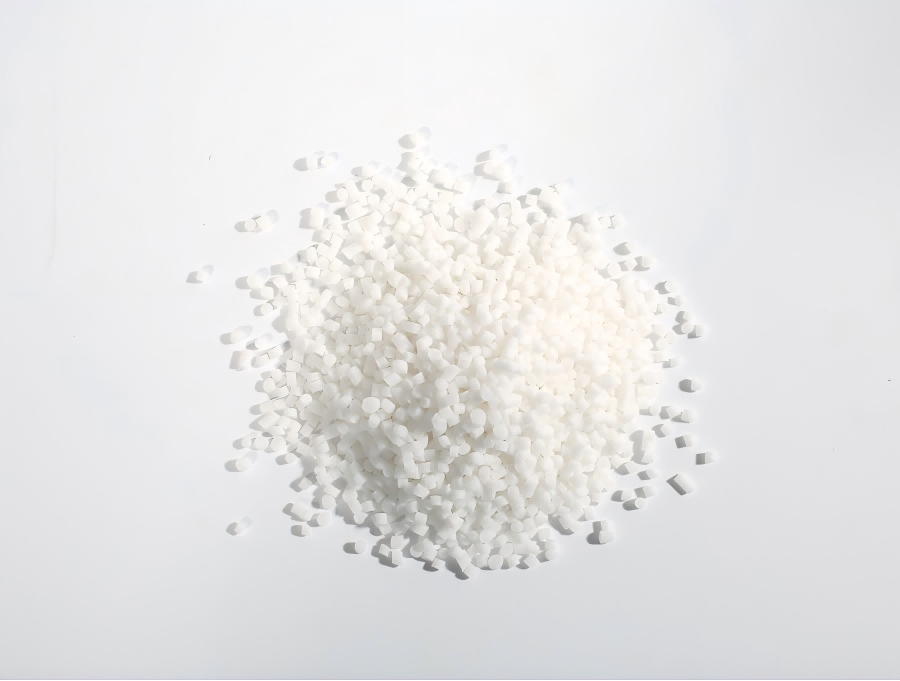 Er mat TPE termoplastisk elastomer mere ridsefast? Hvad er forskellene med den blanke version?